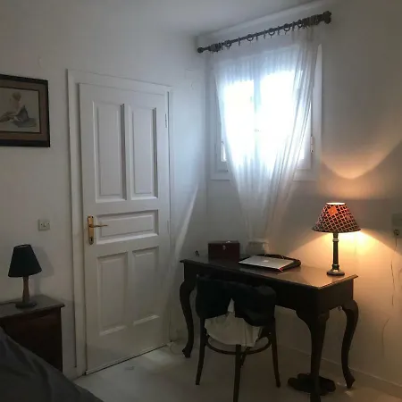 Mykonos Beachfront House With Sunset & Delos View Semesterbostad *
